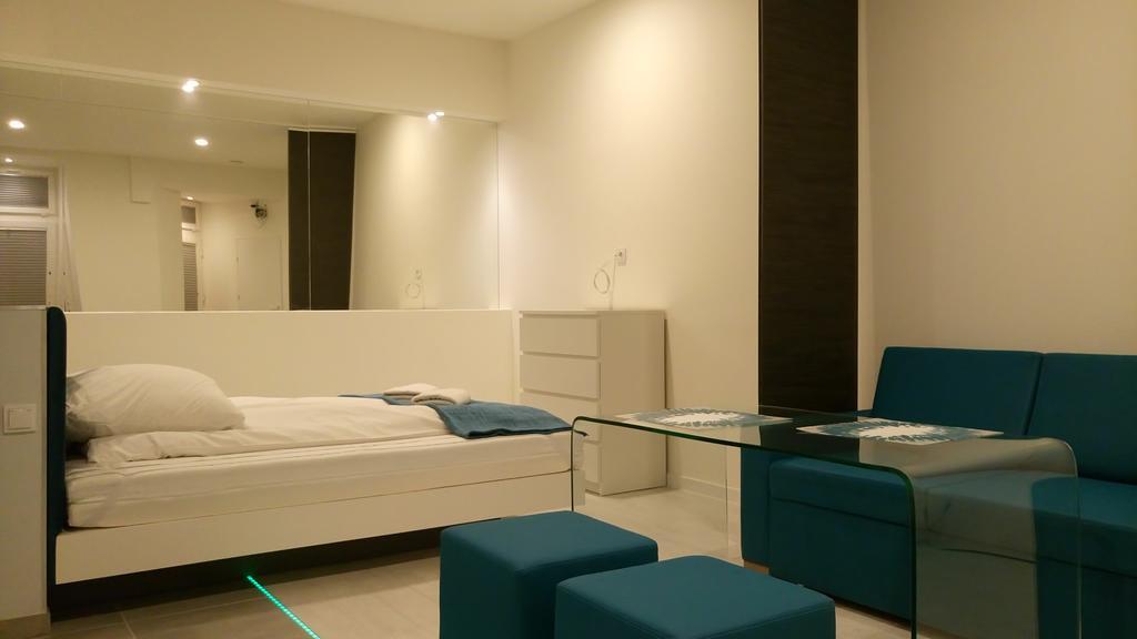 Mirror Apartments Cracovie Chambre photo