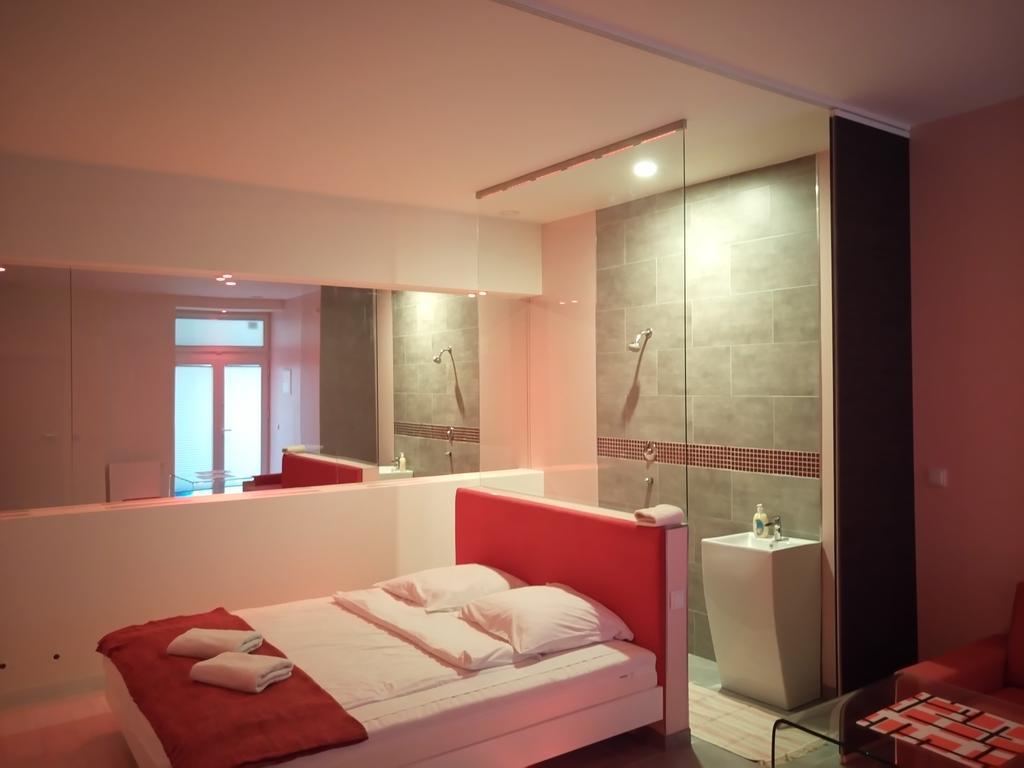 Mirror Apartments Cracovie Extérieur photo