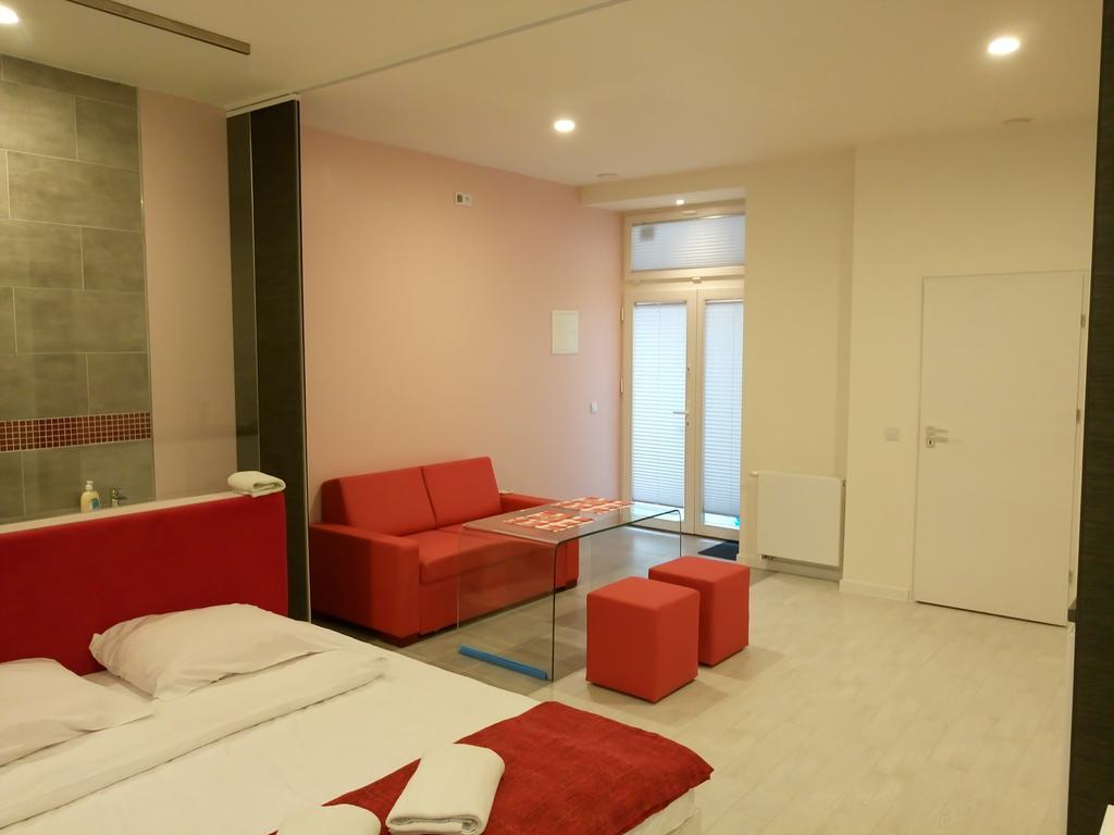 Mirror Apartments Cracovie Extérieur photo