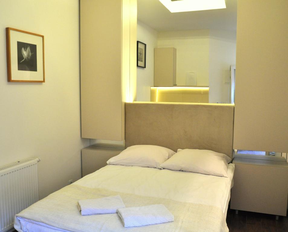 Mirror Apartments Cracovie Extérieur photo